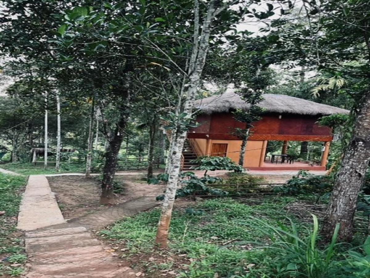 Kuruva Shoreline Wayanad Chegat Exterior photo