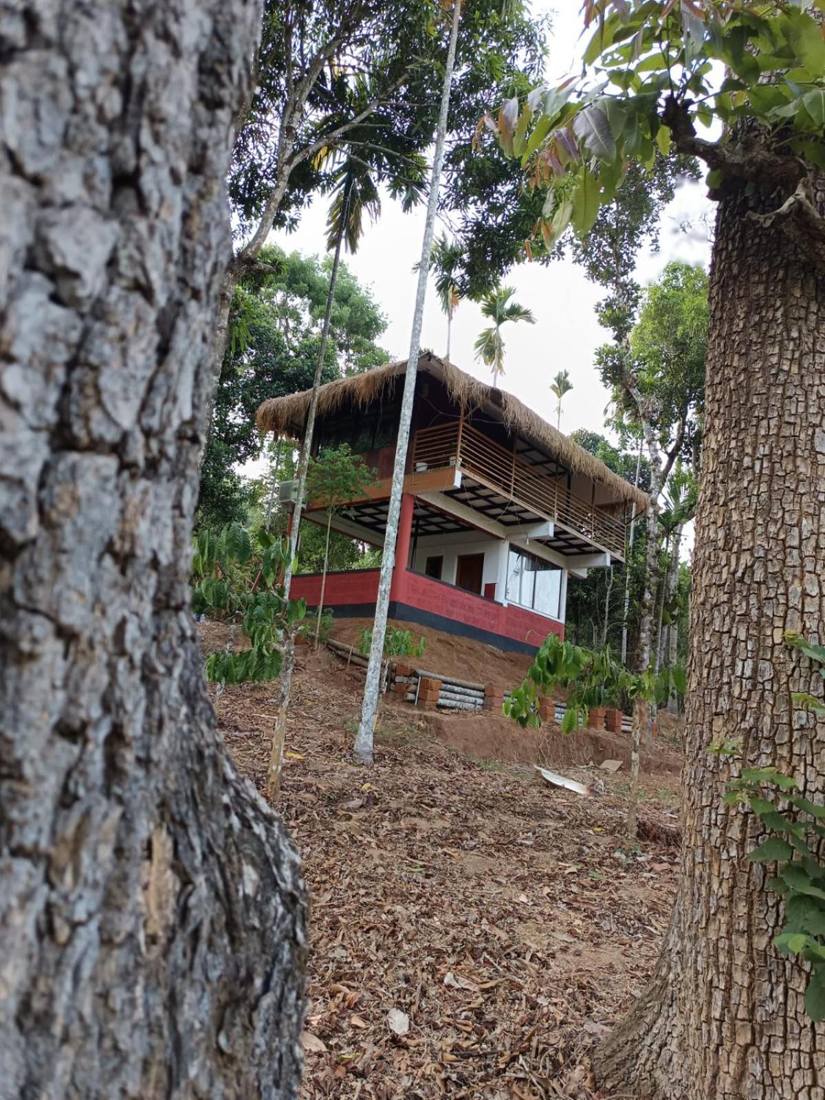 Kuruva Shoreline Wayanad Chegat Exterior photo